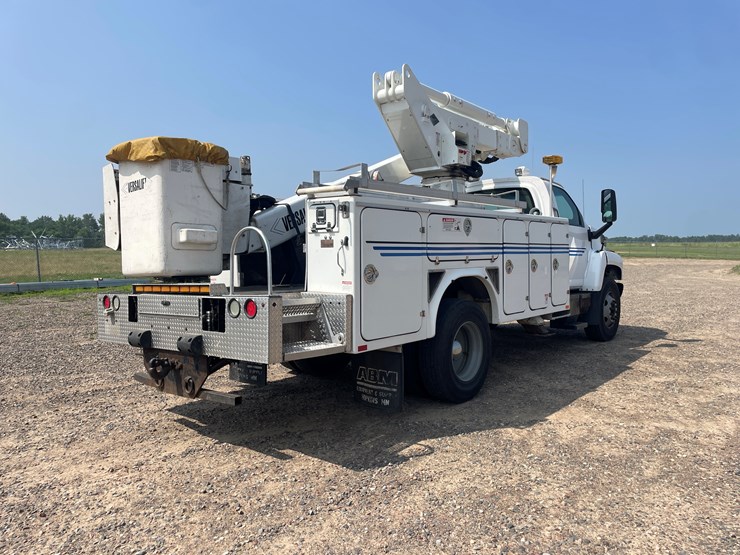 2008-gmc-7500-image-5