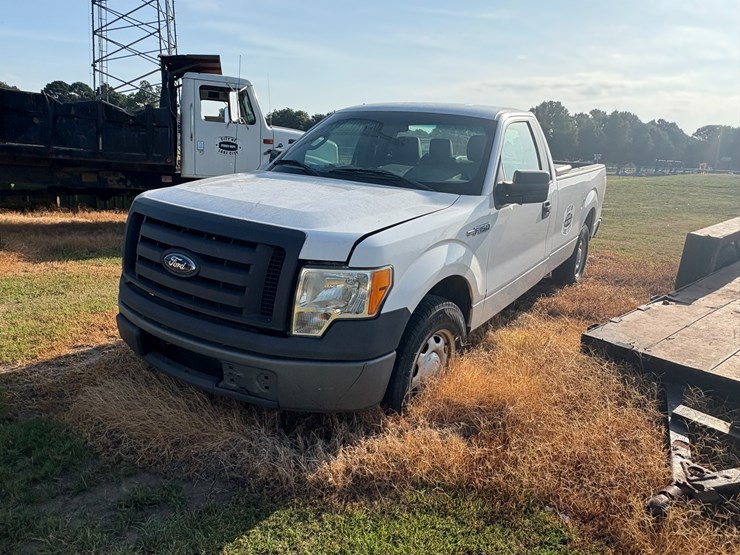2011-ford-f150-image-1
