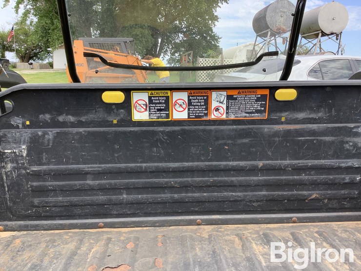 2014-john-deere-gator-xuv-625i-image-10