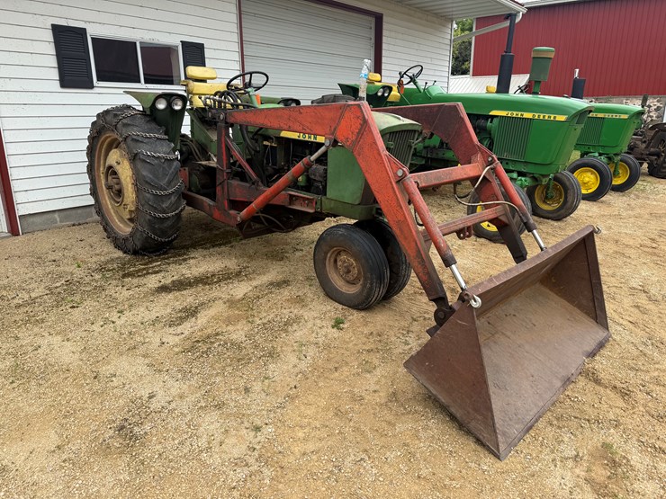 #6687-•-1961---1963-john-deere-tractor-image-1