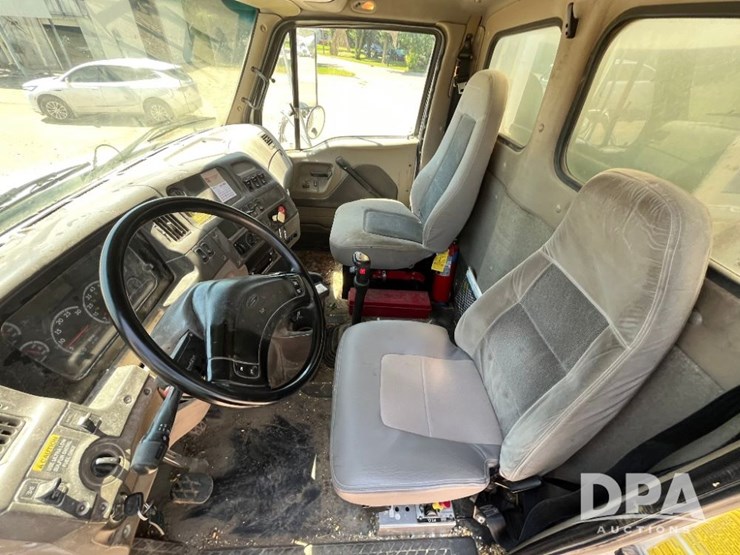 2009-sterling-feed-truck-(jn2573,-unit-2018)-image-73