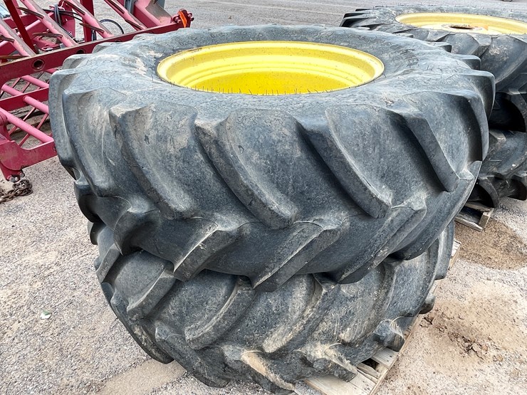 deere-tires-image-2