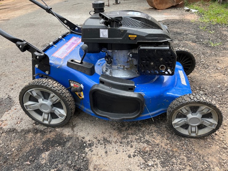 bilt-hard-21"-gas-push-mower-image-5