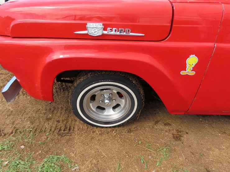 1957-ford-panel-truck-image-4