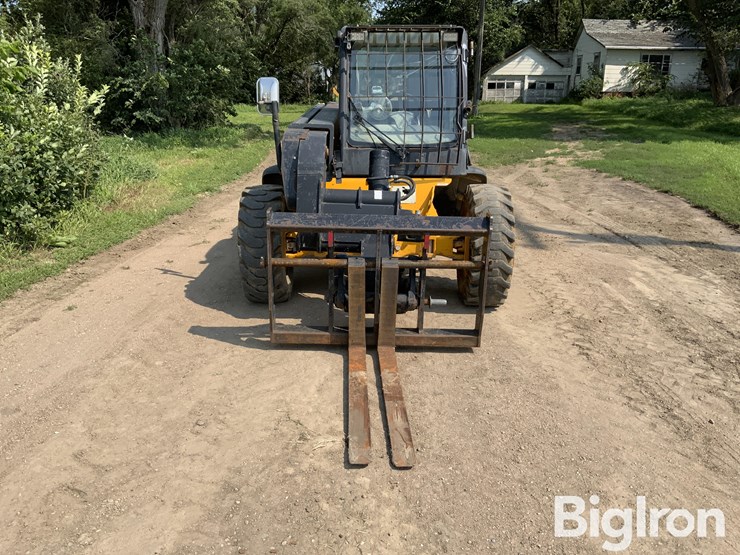 2006-jcb-527-55-image-2