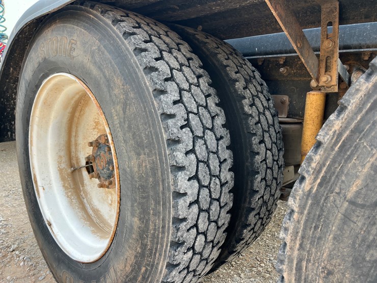 1998-cummins-m11-image-12