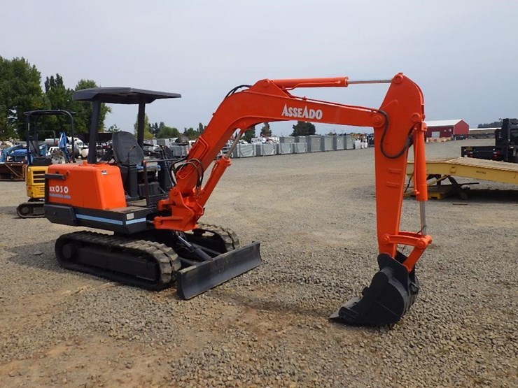 kubota-kh030-image-2