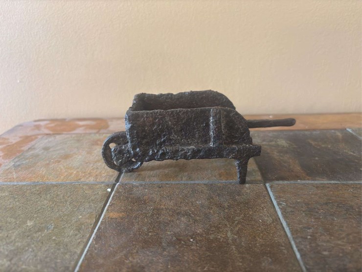 (2)-wheel-barrow-and-oliver-plow-image-8