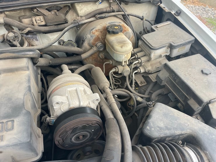 1998-chevrolet-s10-image-13