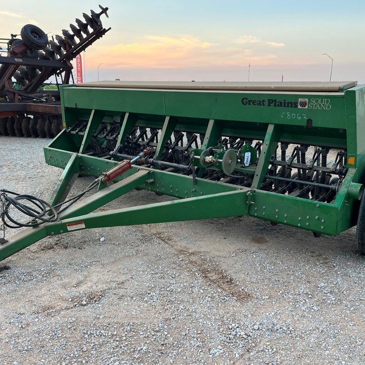 GREAT PLAINS SOLID STAND 13
