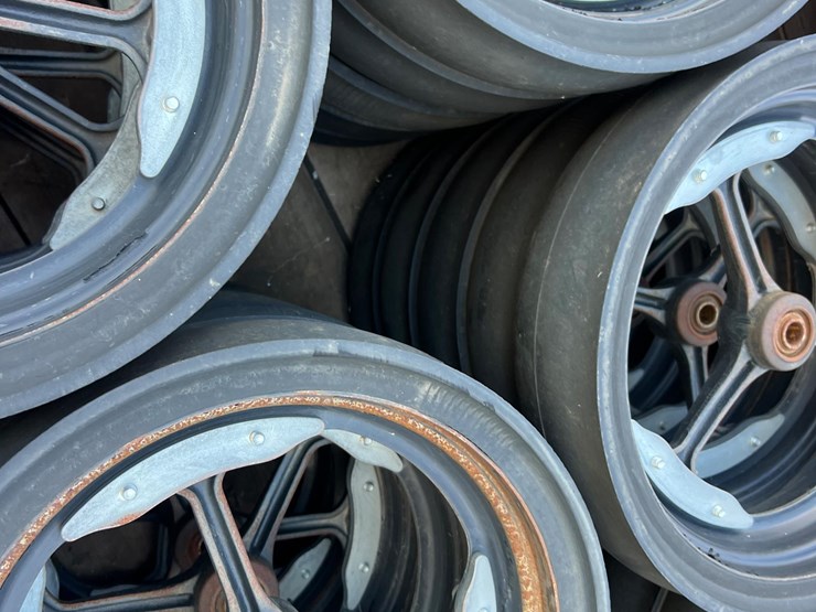 planter-gauge-wheels-image-5