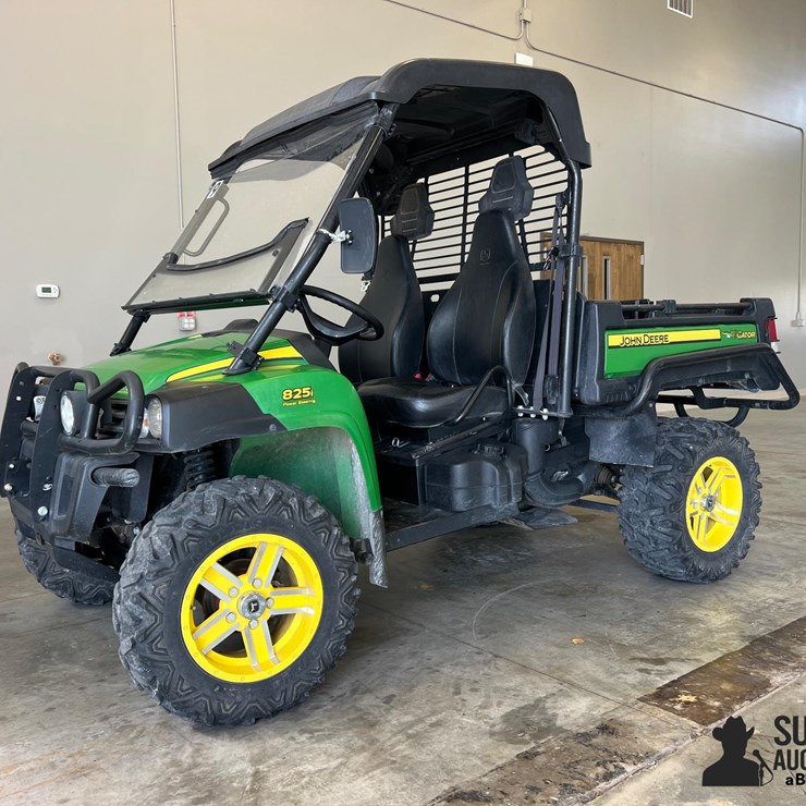 2013 JOHN DEERE GATOR