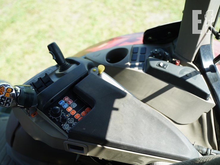 2012-case-ih-puma-185-image-36