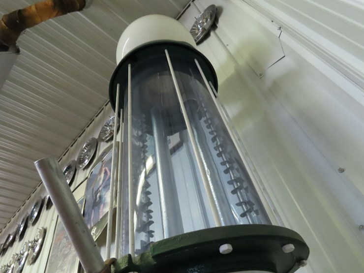 g&b-10-gallon-upright-visible-gas-pump-image-5