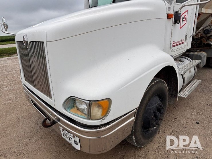 2004-ihc-9400i-dry-tender-truck-(gp11023,-unit-193)-image-23