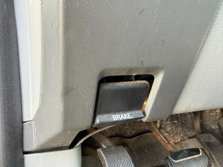 2004-ford-f150-image-35
