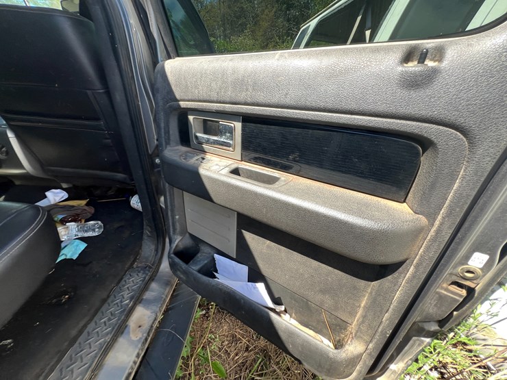 2010-ford-f150-image-19