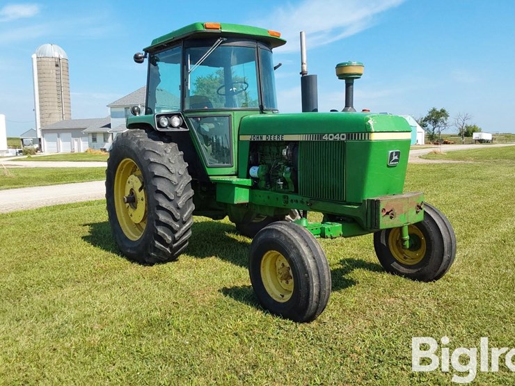 1982-john-deere-4040-image-3