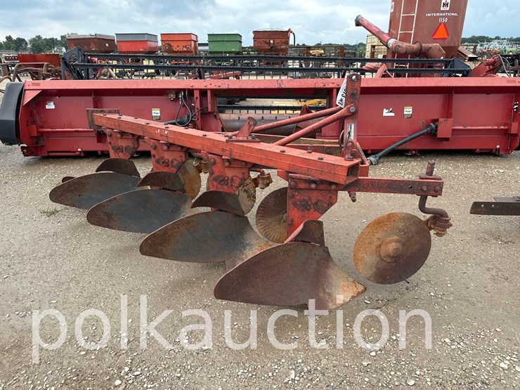 massey-ferguson-4-image-1