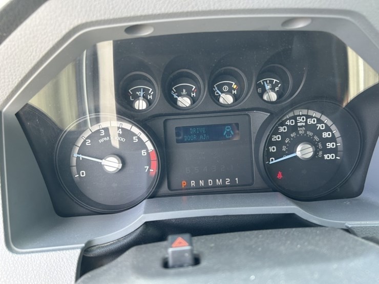 2016-ford-f350-sd-image-23