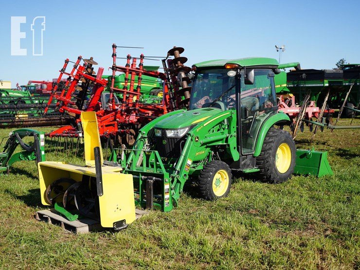 2014-john-deere-3033r-image-1