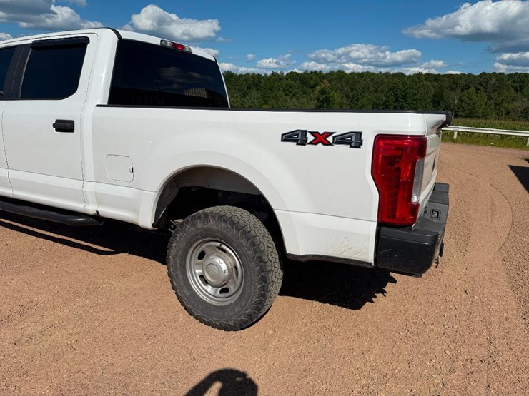 2017-ford-f250-xl-image-21