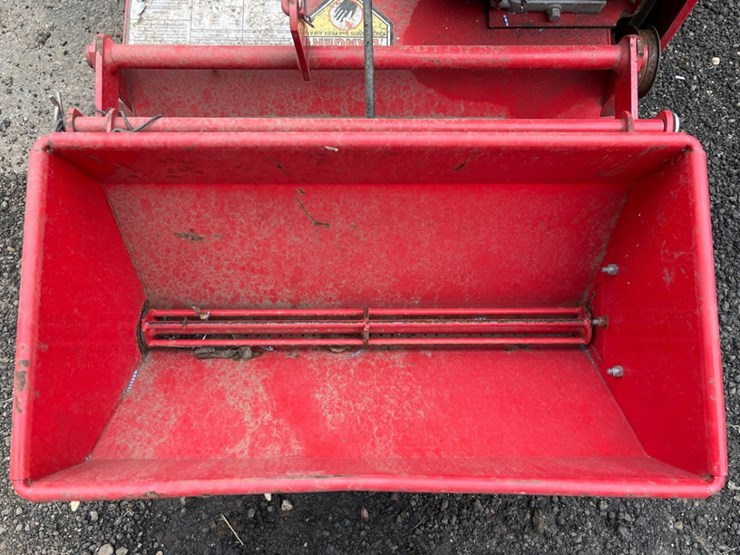 classen-tr-20rh-walk-behind-turf-rake-image-9