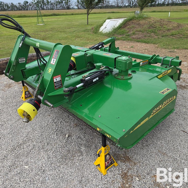 2004 JOHN DEERE MX8