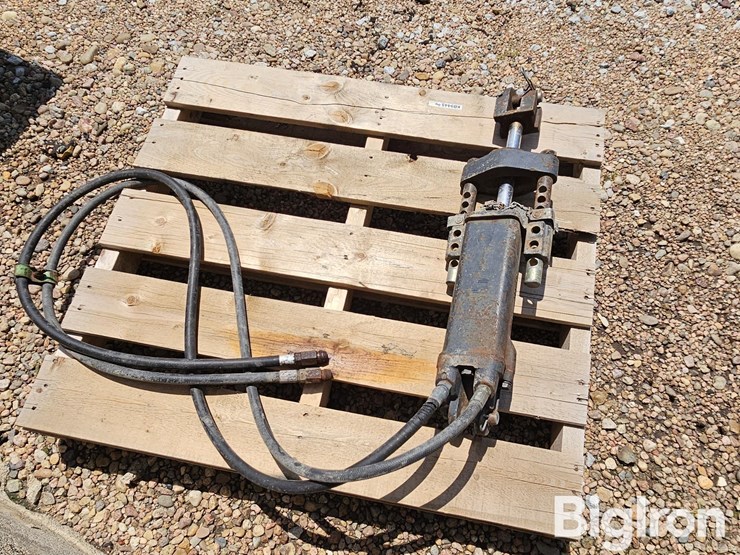 john-deere-equipment-hydraulic-cylinder-image-2