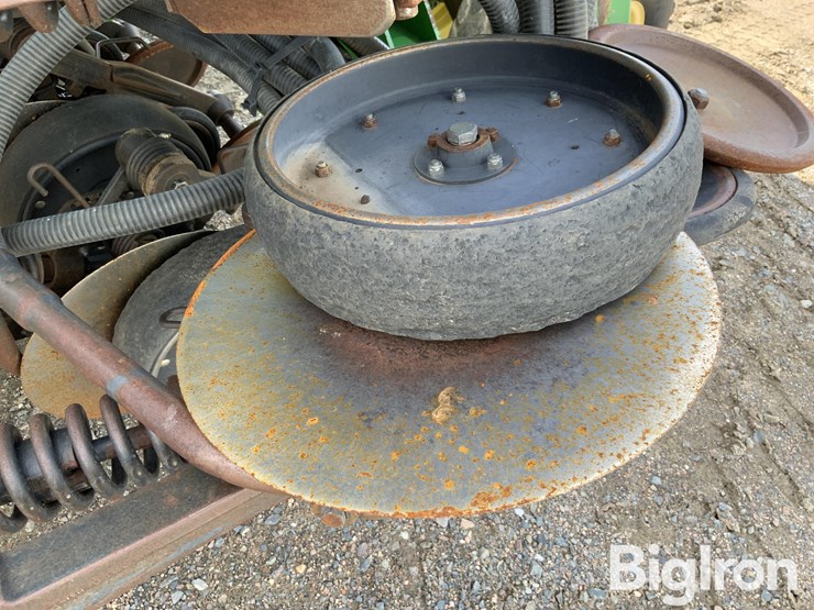 2005-john-deere-1690-ccs-image-14