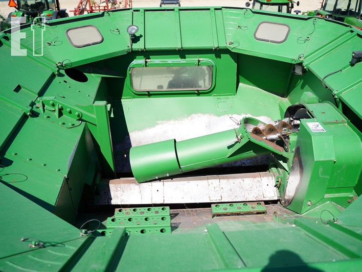 2005-john-deere-9660-sts-image-22