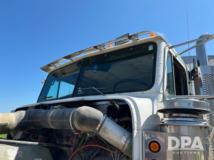 1995-freightliner-dry-tender-truck-(cp0609,-unit-2142)-image-38