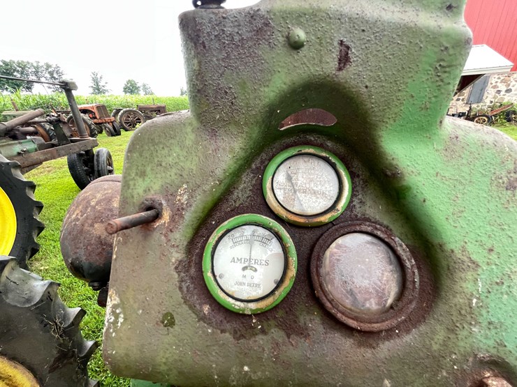 #6675-•-john-deere-parts-tractor-image-23