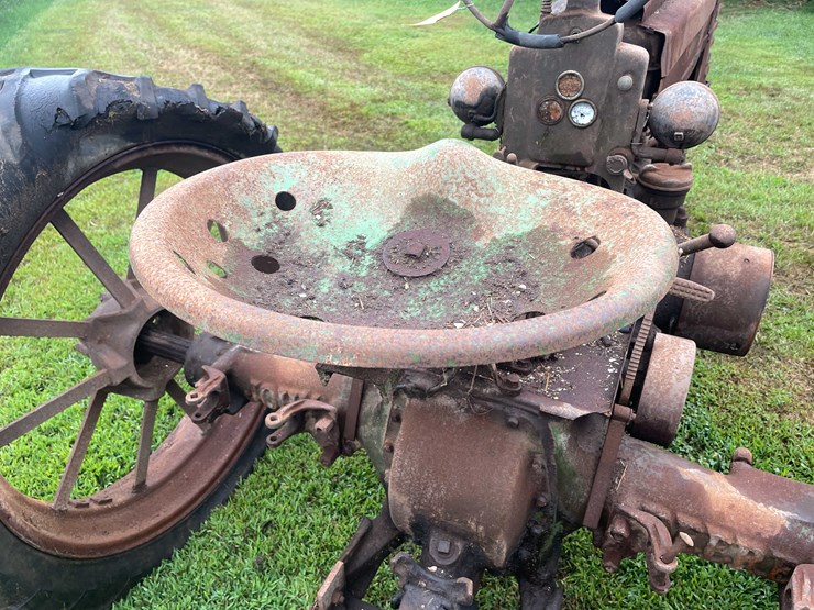 #6682-•-1946-john-deere-parts-tractor-image-14