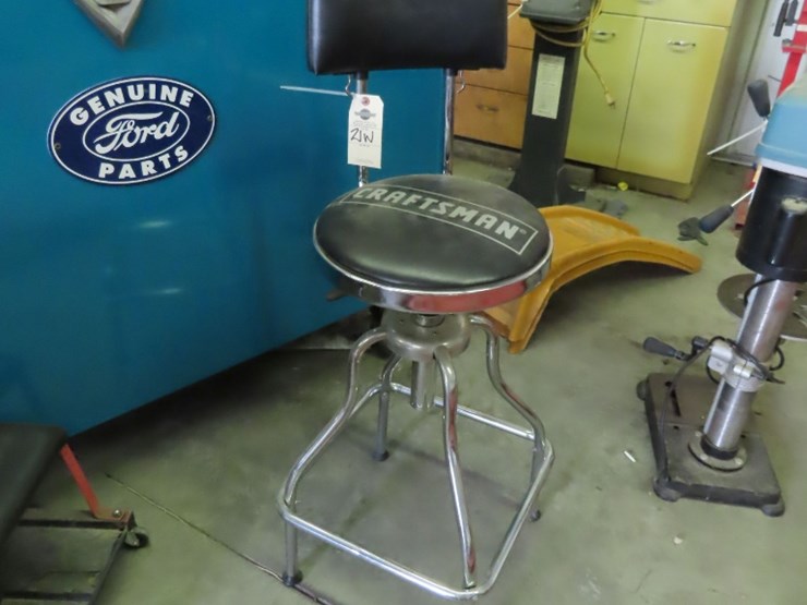 fancy-craftsman-chair-image-1