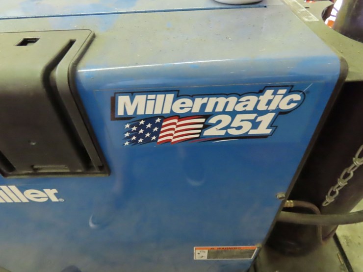 miller-wire-feed-welder-image-4