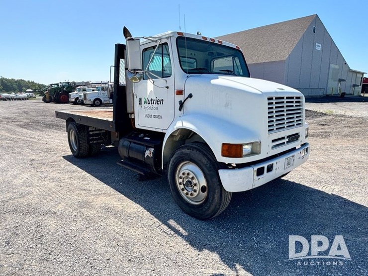 1999-ihc-8100-flatbed-truck-(gp11125,-unit-17355)-image-5