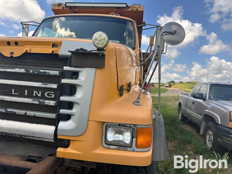 2006-sterling-l9500-image-13