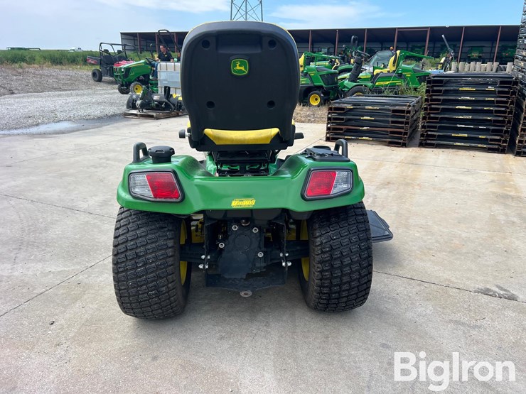 2020-john-deere-x730-image-6