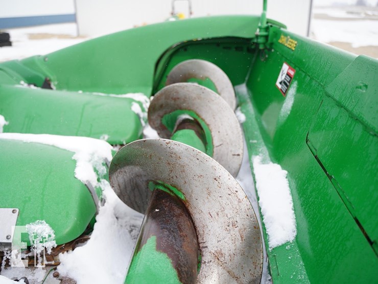 2010-john-deere-608c-image-15