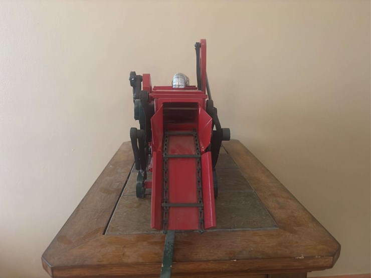 1/16-red-river-special-threshing-machine-teeswater-image-3