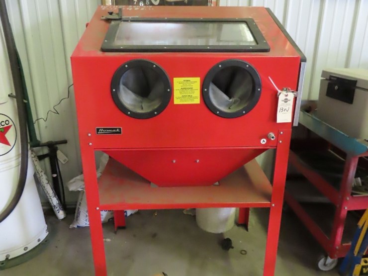 homak-bead-blaster-cabinet-image-4