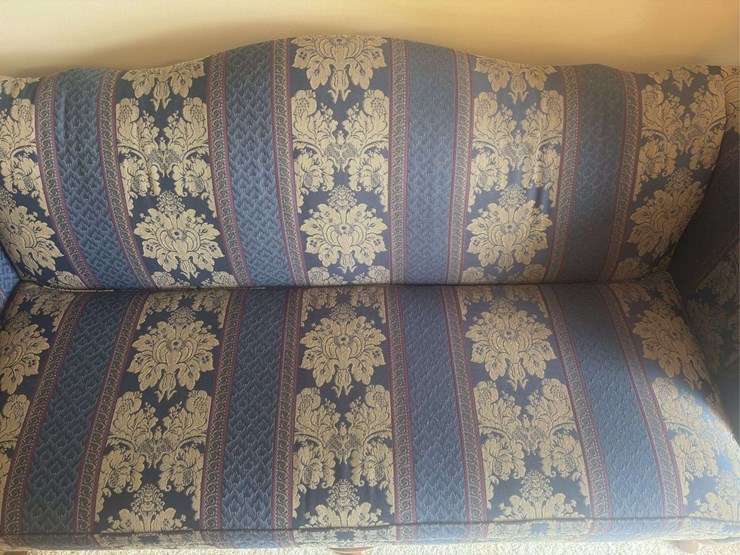blue-couch-image-5