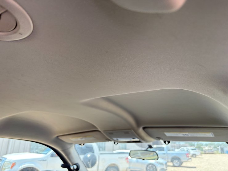 2013-chevrolet-tahoe-image-22