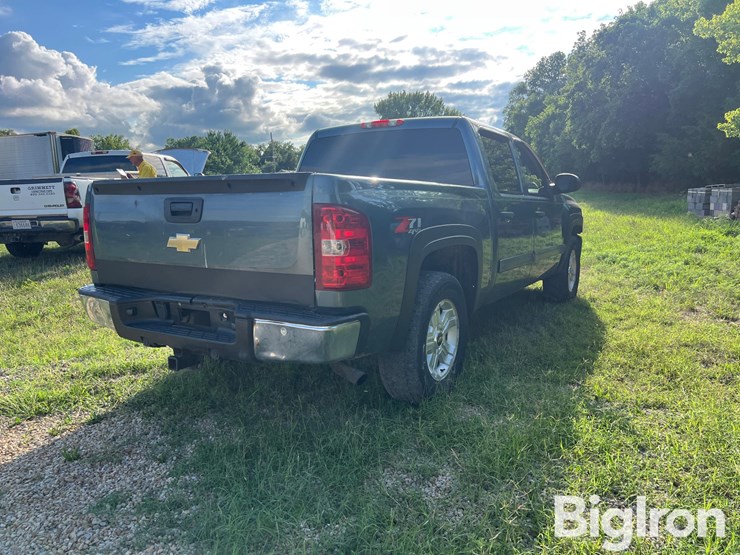 2011-chevrolet-silverado-1500-lt-image-5