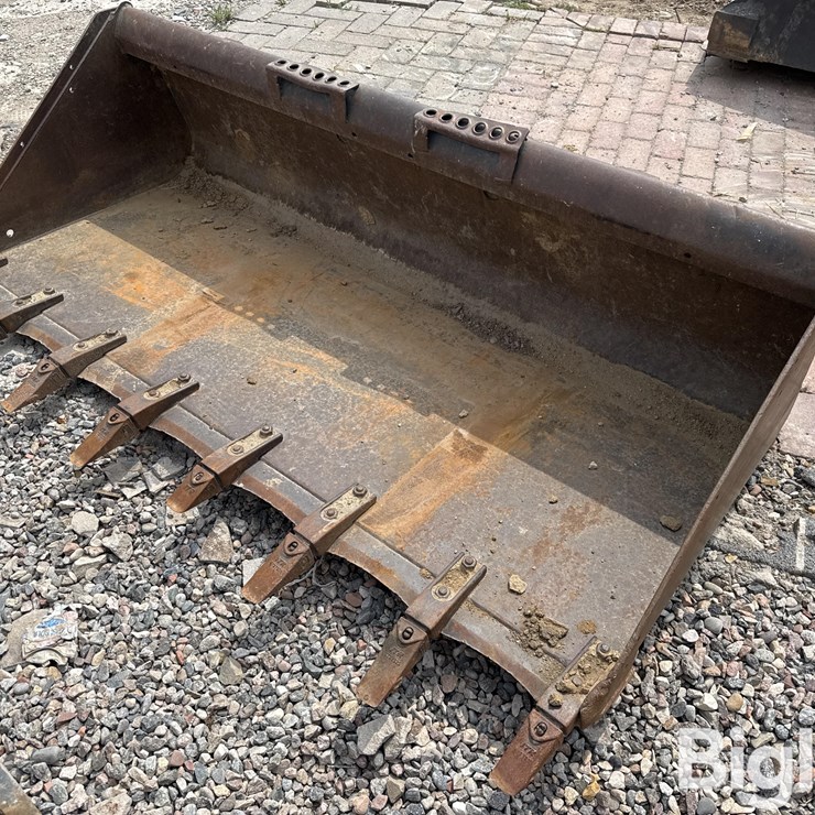 Bobcat 74 Heavy Duty 6' Track Loader Bucket