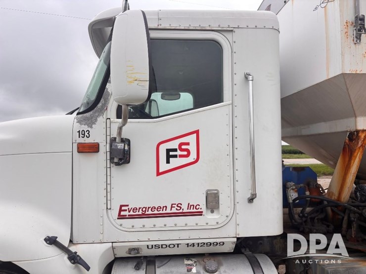 2004-ihc-9400i-dry-tender-truck-(gp11023,-unit-193)-image-28
