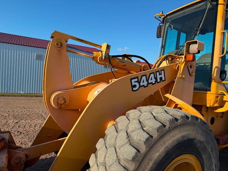 deere-544h-image-28