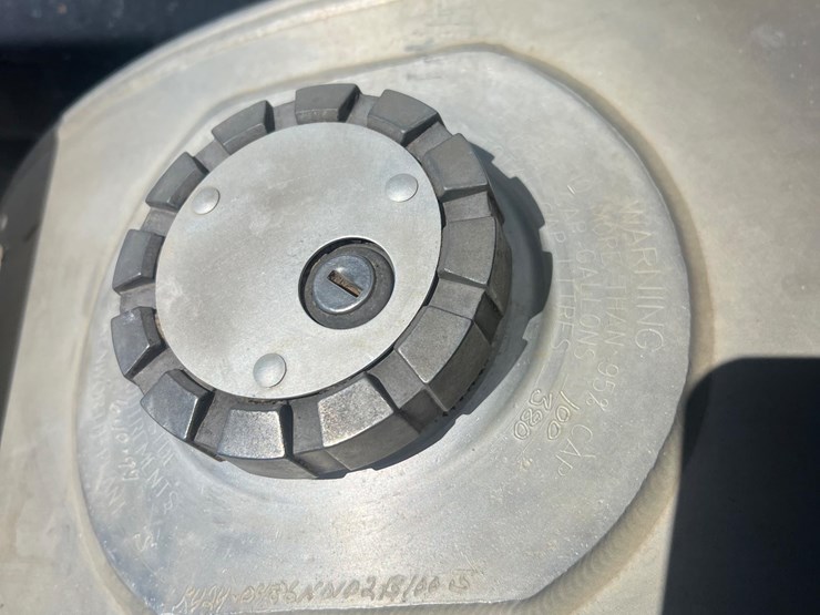 1998-kenworth-t800-image-11