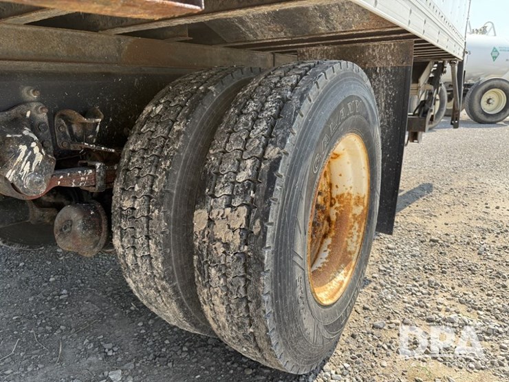 2012-freightliner-business-class-m2-van-truck-(pz13752,-unit-129)-image-12